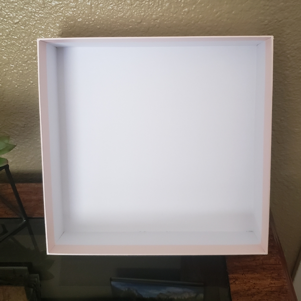 Baby Pink Coach Fragrance Gift Box - Picture 5 of 6